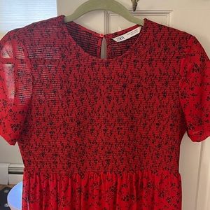 Long Smock Dress Red Floral pattern Zara Size M short sleeve tiered skirt